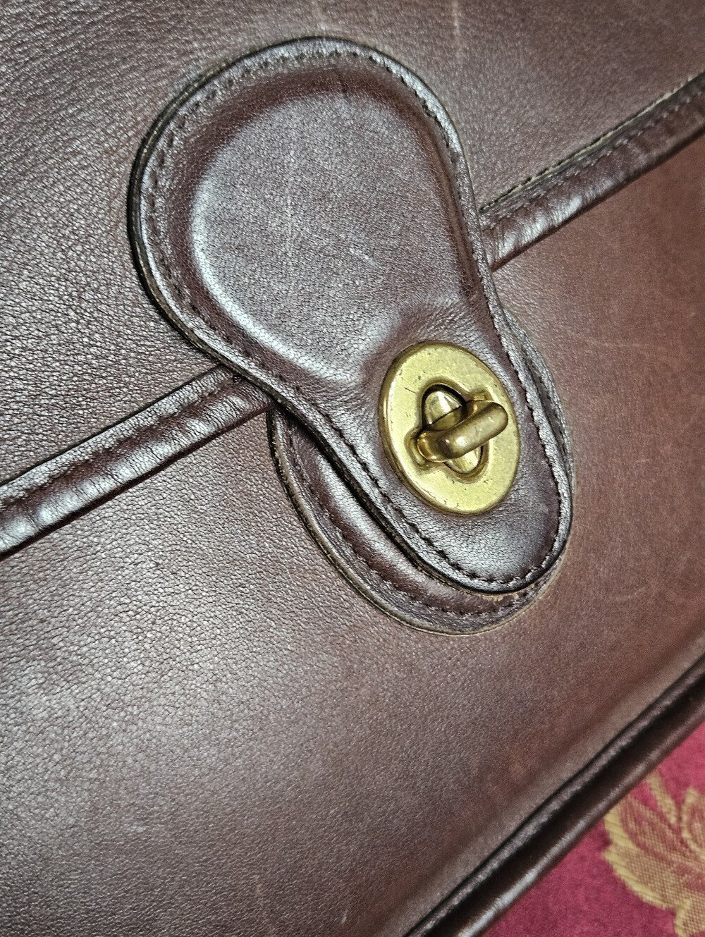 Vintage Coach Willis Bag, Style Number 9927. - Picture 11 of 16